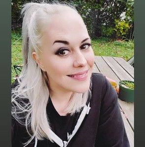 Meet your Posher, Alison